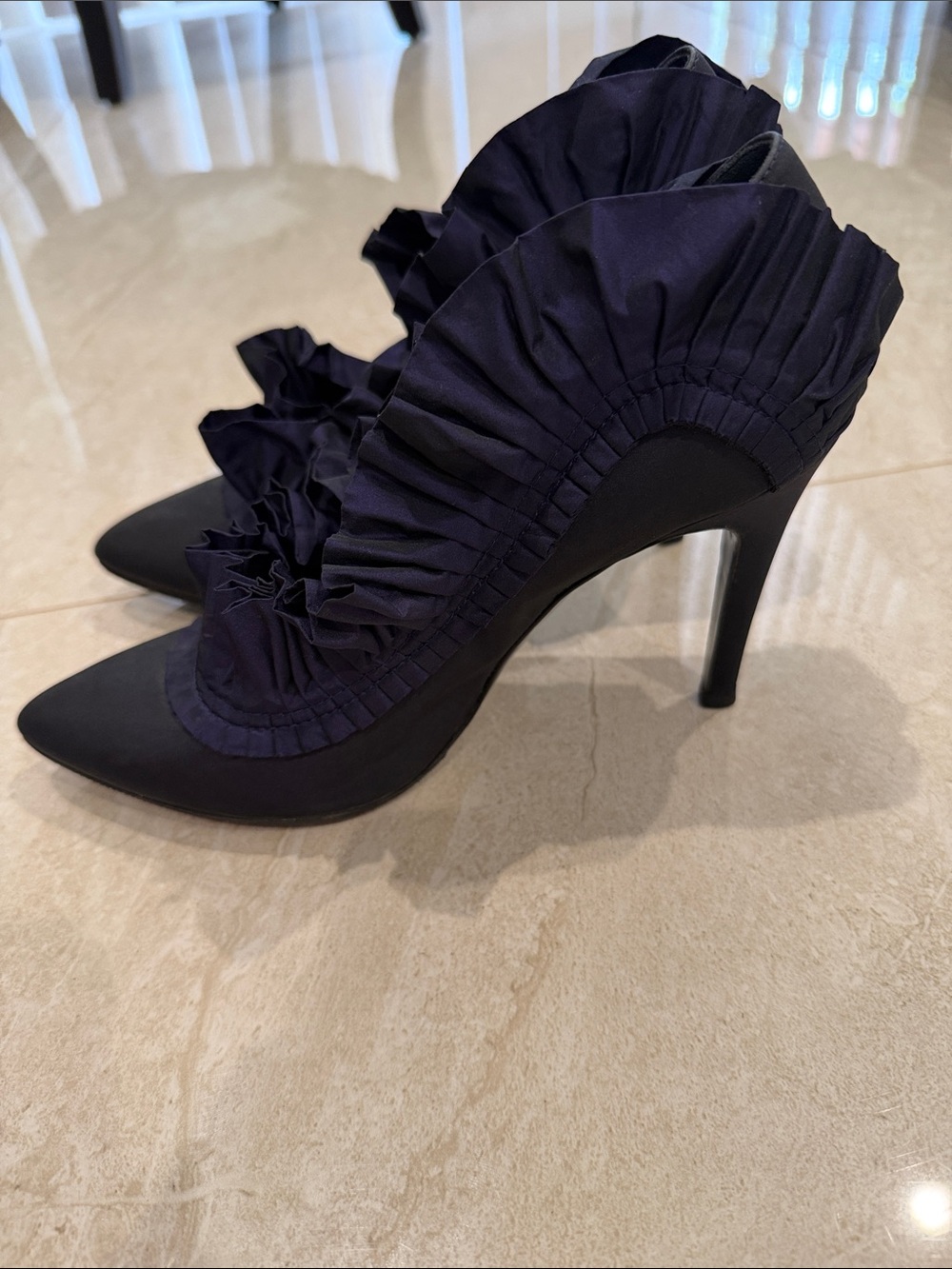 Elegant Black and Navy Ruffle Pointed-Toe High Heels